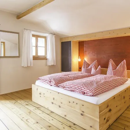 Gastehaus Bartl Konukevi *